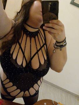 Public Photo of CurvyLady